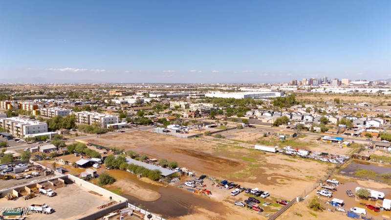 Levrose 9th St Photos(30)