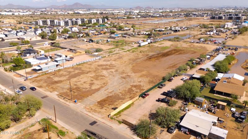 Levrose 9th St Photos(37)