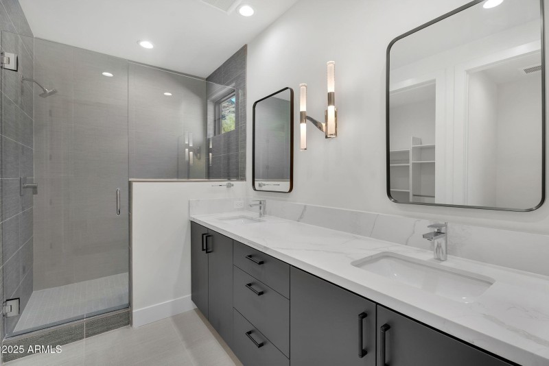 53-web-or-mls-North 39th-65