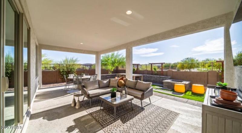 39640 N Trajen Pl ~ November Completion!