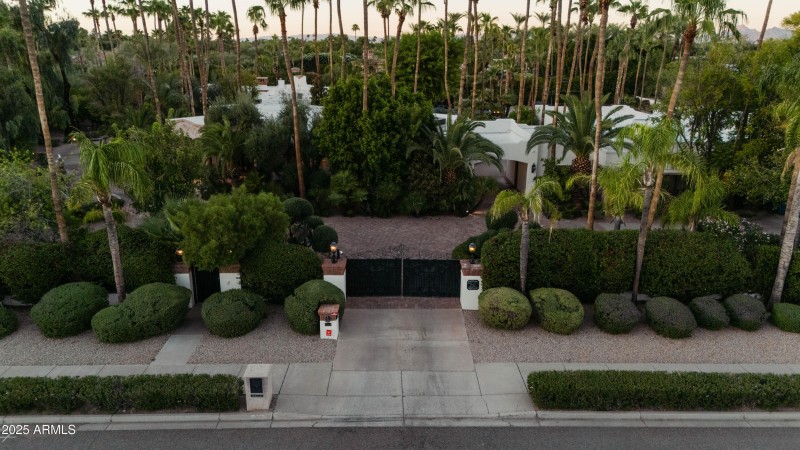 DJI_20251007180138_0294_Gate