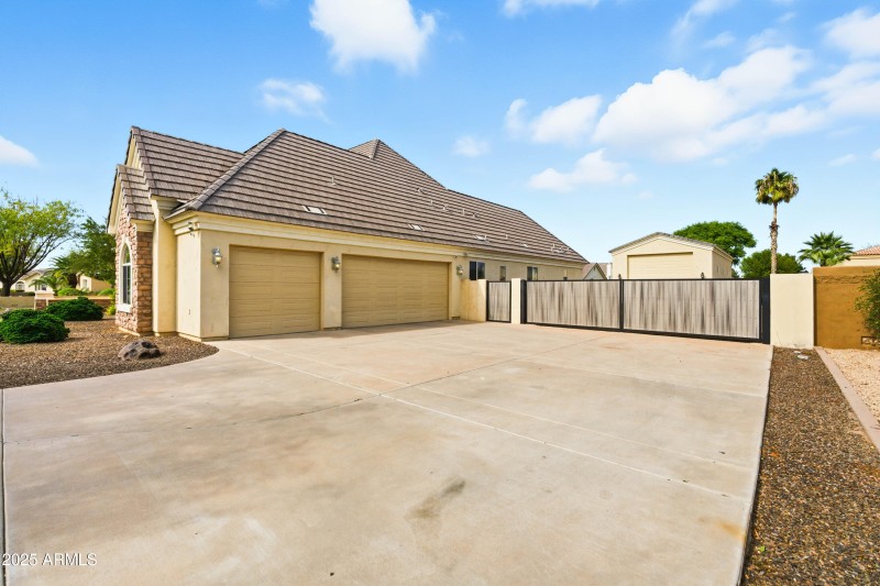 Photo Oct 22 2025, 9 03 51 AM (3) (1)