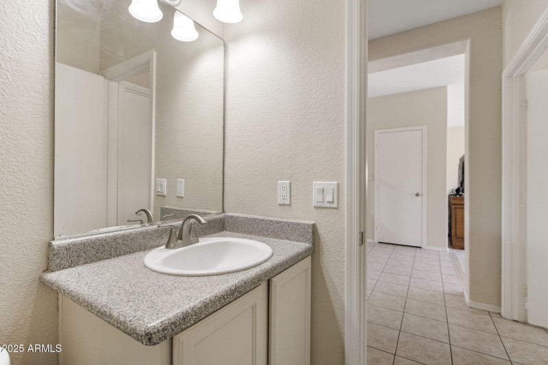 9025 S 6th St Phoenix - 260