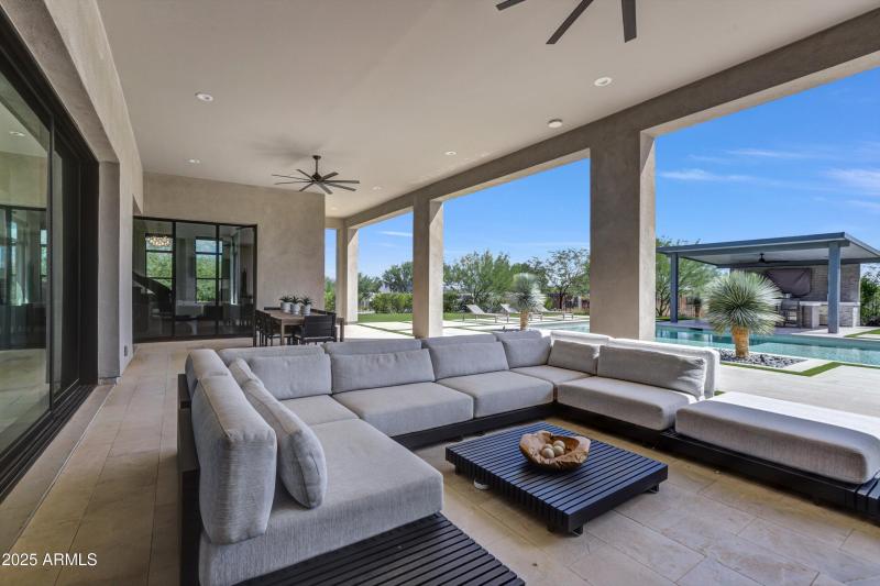 37-IMG_0206_07_08_09_10