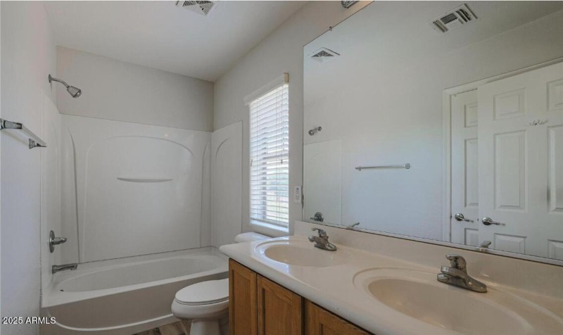 Screenshot 2025-10-22 at 12.34.33PM