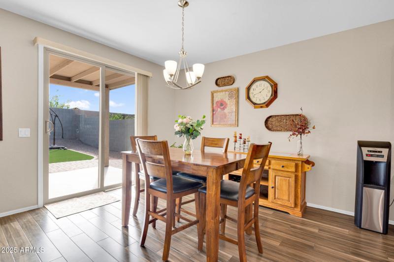 8-web-or-mls-1729 E Chanute Pass-8