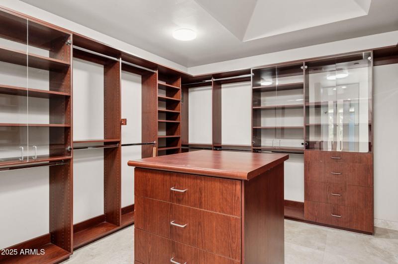 31-web-or-mls-41777-n-111th-pl