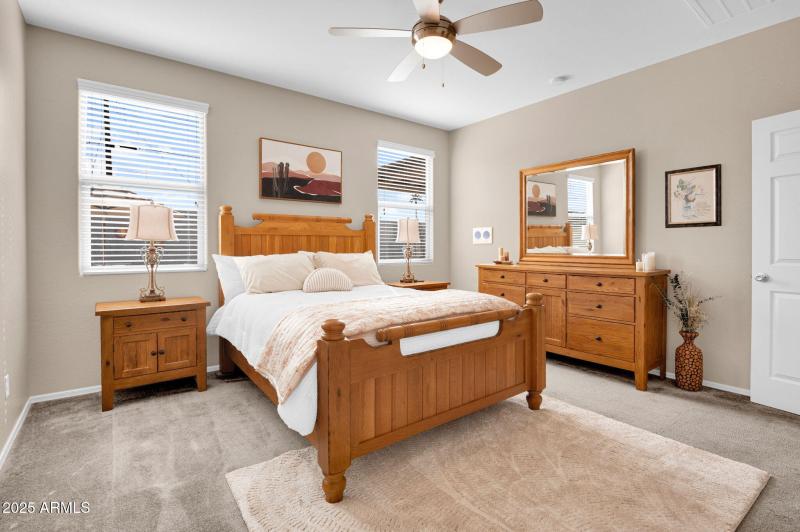 15-web-or-mls-1729 E Chanute Pass-15