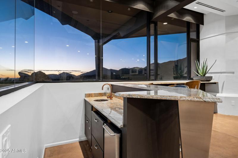 62-web-or-mls-41777-n-111th-pl