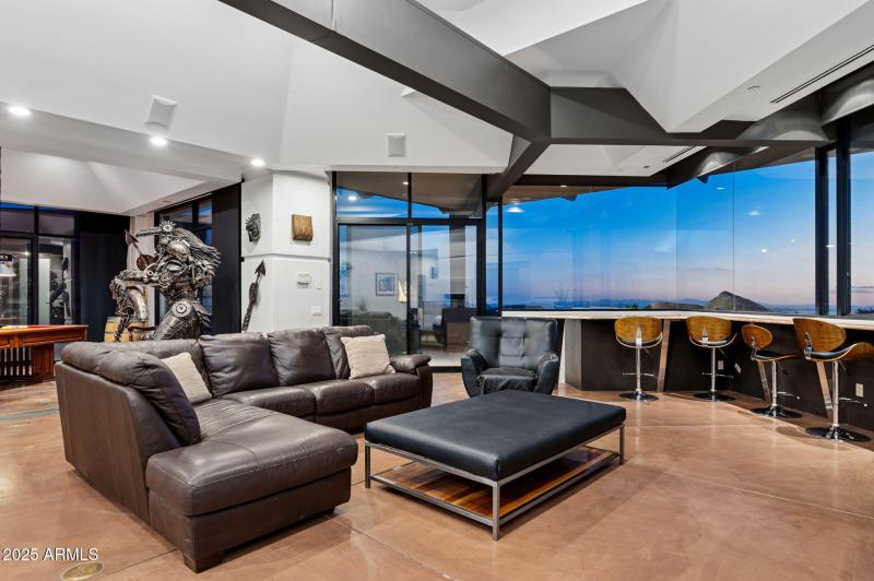 65-web-or-mls-41777-n-111th-pl