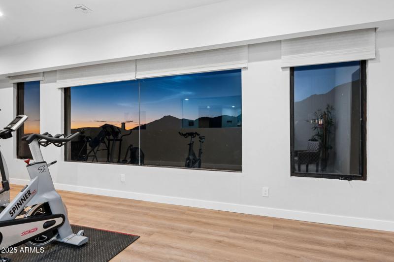 71-web-or-mls-41777-n-111th-pl