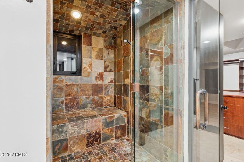 72-web-or-mls-41777-n-111th-pl