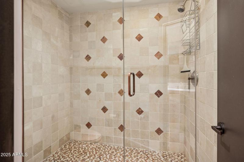 80-web-or-mls-41777-n-111th-pl