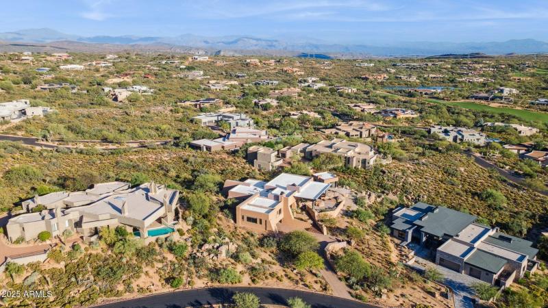 100-web-or-mls-41777-n-111th-pl