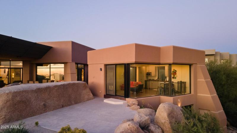 111-web-or-mls-41777-n-111th-pl