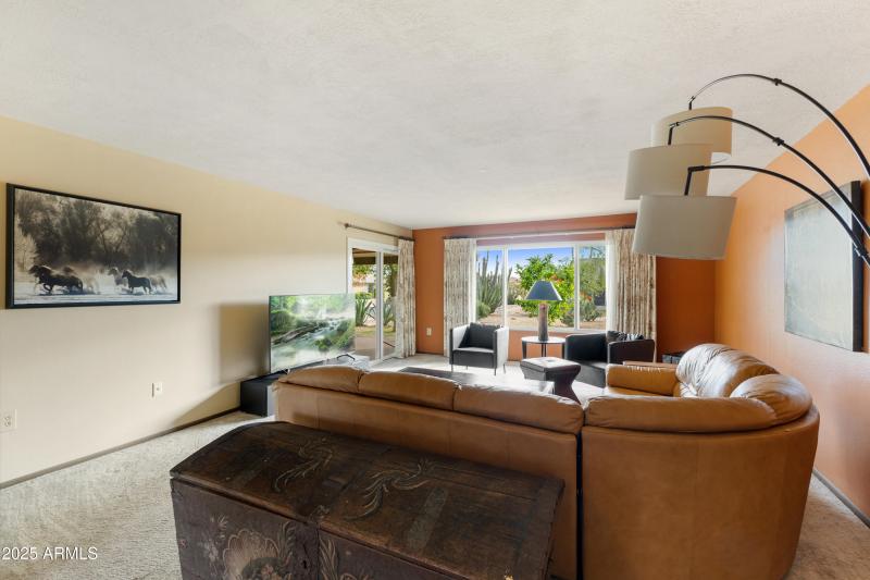 08-12903 W Shadow Hills Dr