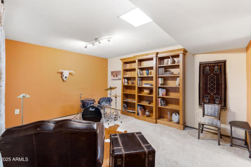 17-12903 W Shadow Hills Dr