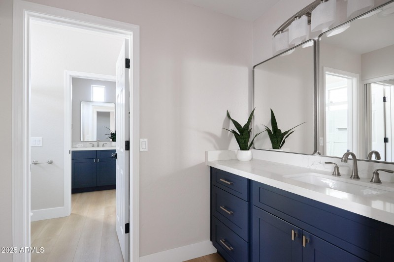 PropertyImageCo_3202EOrangeDr_WEB_10
