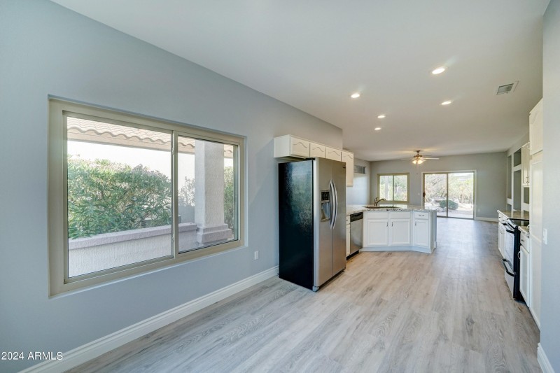 16457 W Rock Springs Ln-22