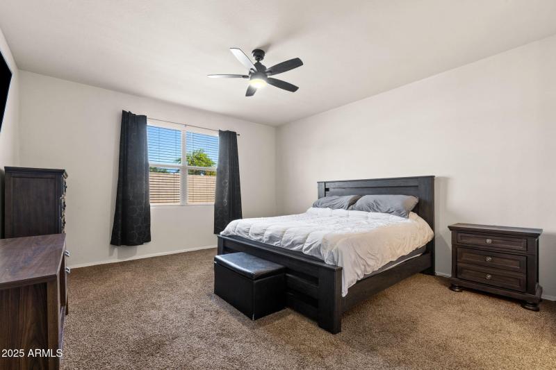 009___1042 W Avalon Canyon Dr