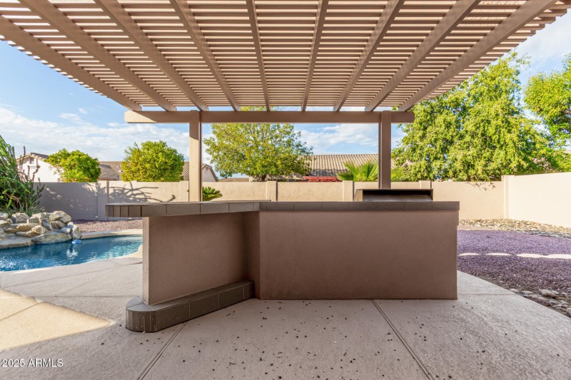 Outdoor Kitchen