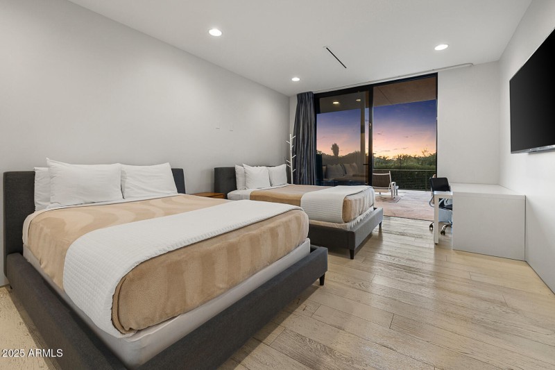 Ritz-Scottsdale-4-27