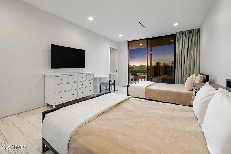 Ritz-Scottsdale-4-24