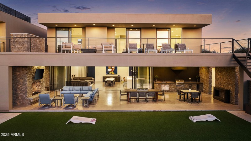 Ritz-Scottsdale-1-84