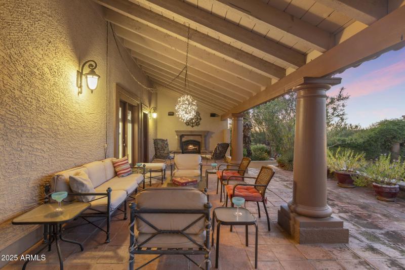 Oversized Covered Patio w/FP, Kitchen