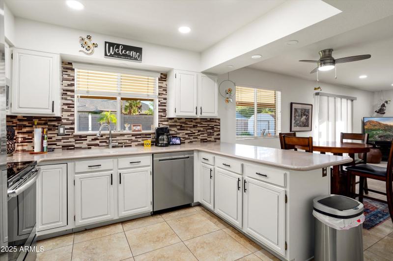 17-5951 W Campo Bello Dr