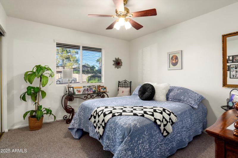 24-5951 W Campo Bello Dr