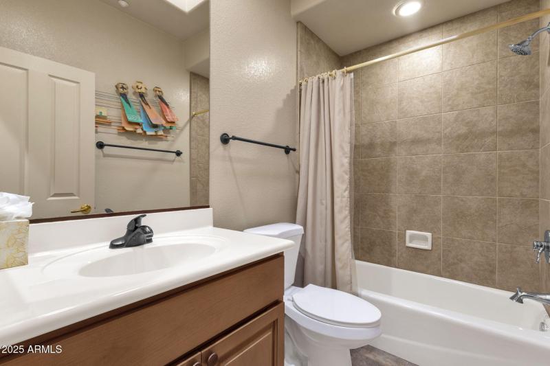 17-web-or-mls-19115-e-buckskin-dr