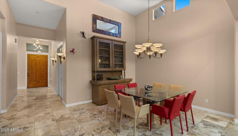 8-web-or-mls-Dining Room1