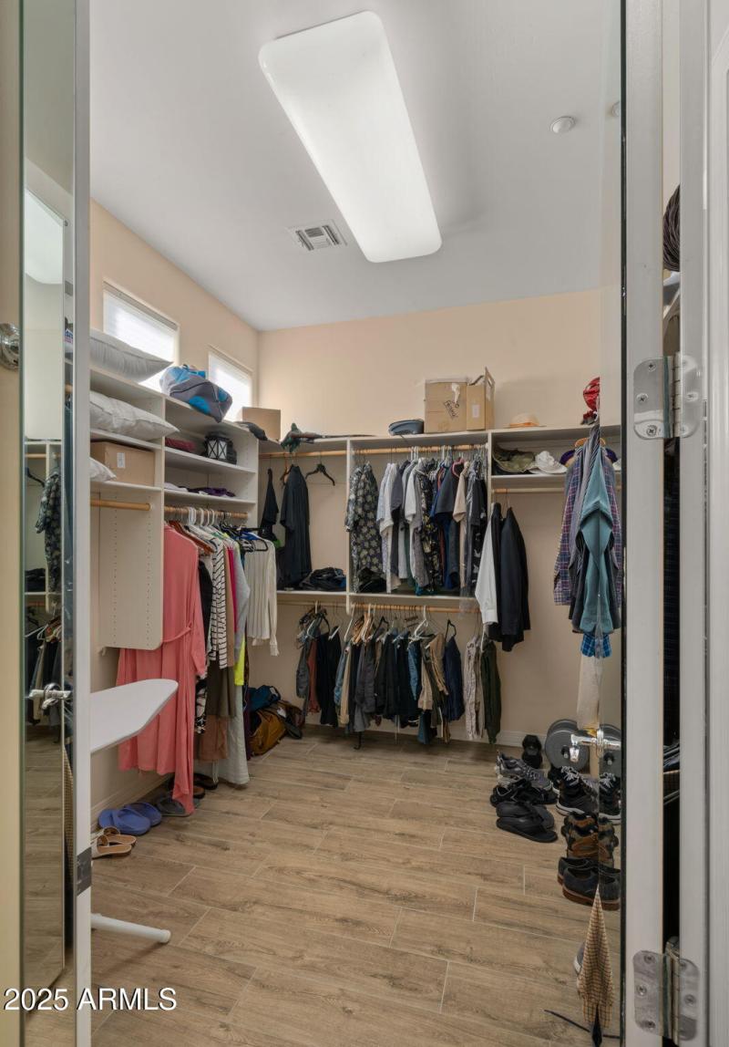 36-web-or-mls-Primary Bedroom8