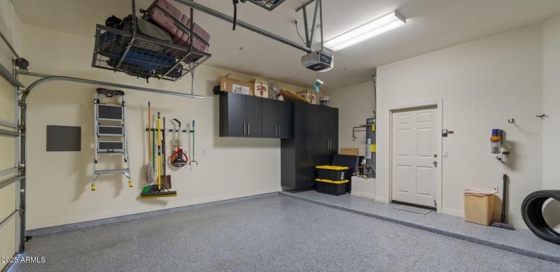 38-web-or-mls-Garage Interior1