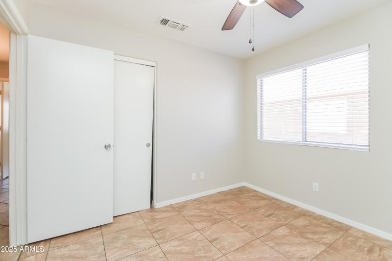 1007815.8658 E Capri AVE - Main Bedroom