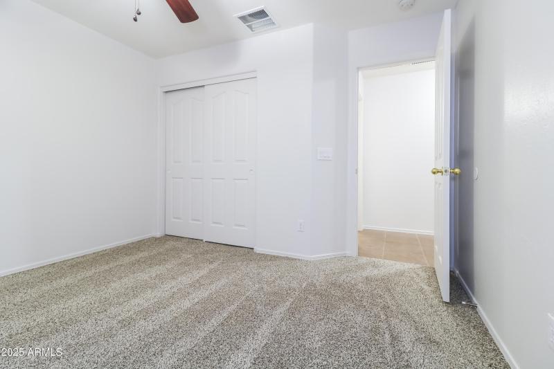 1020085.18204 W SANNA ST - Bedroom