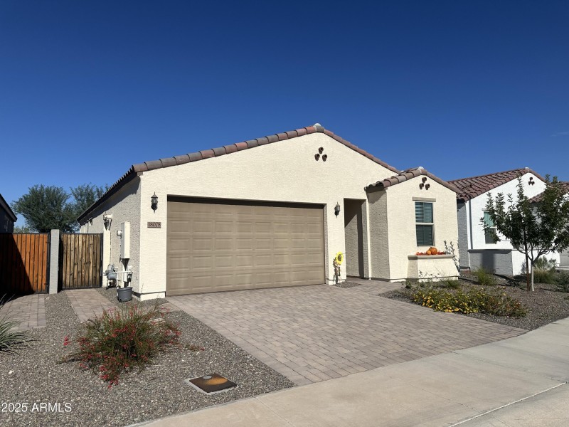 18078 W Amber Ridge