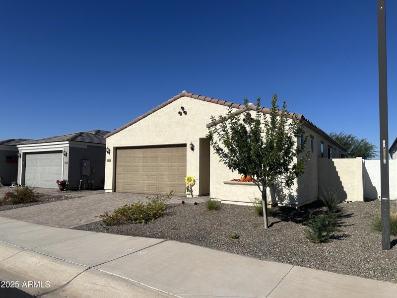 18078 W Amber Ridge