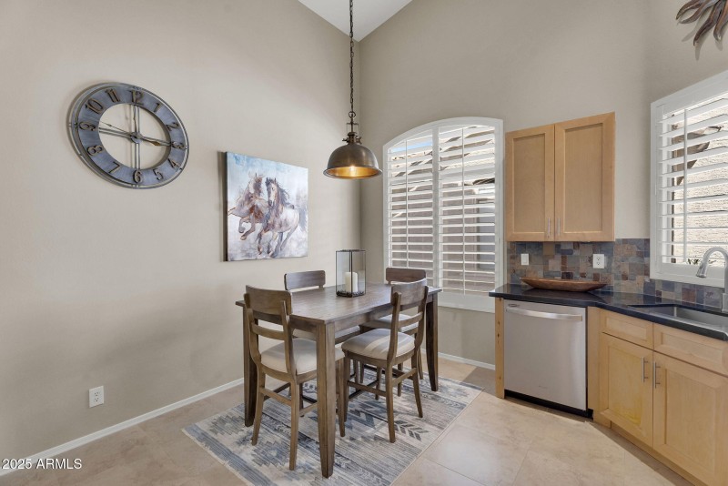 15-web-or-mls-23737 S Pleasant Way -13