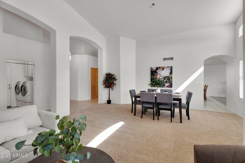 22-web-or-mls-9651 W Potter - 18