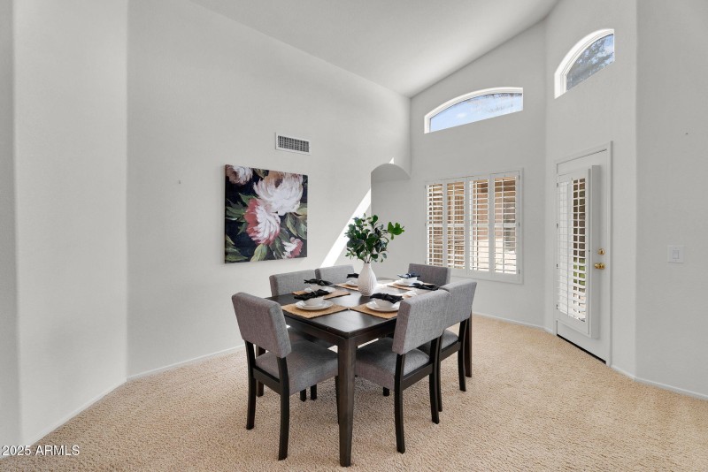 23-web-or-mls-9651 W Potter - 18a