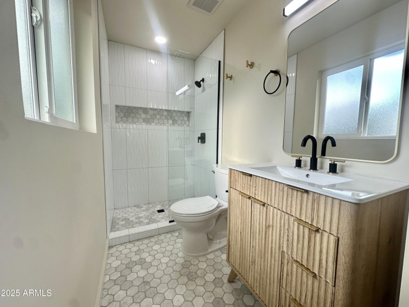 Secondary EnSuite Bathroom