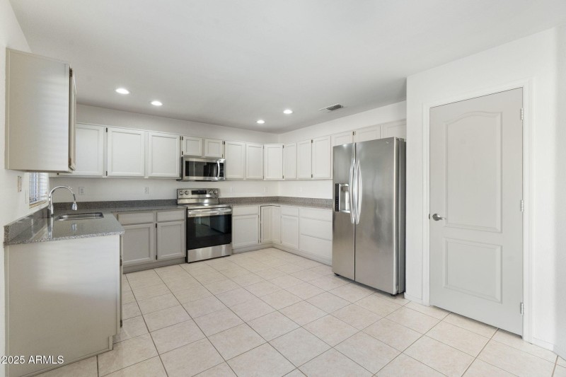 53-web-or-mls-DSC05272 copy