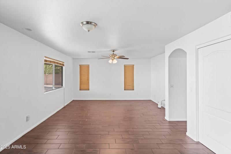 15-Dining to Family Room