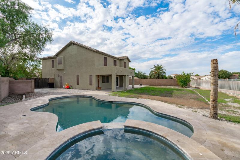 39-Backyard and Pool View