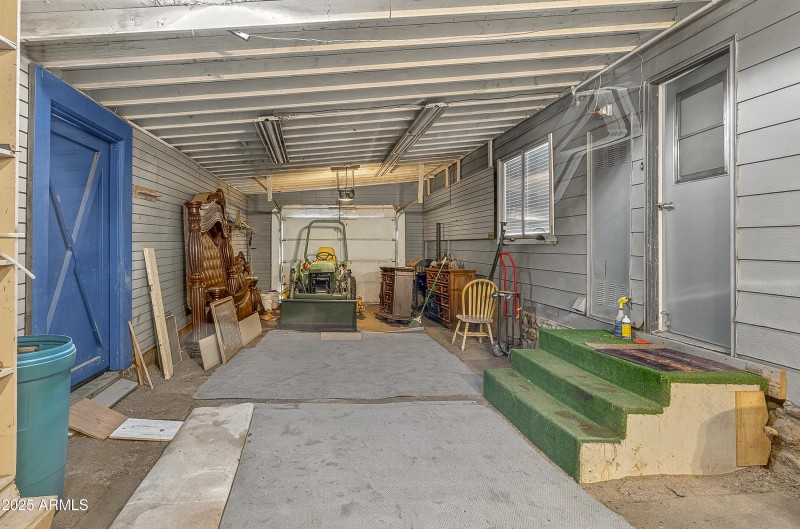Attached Garage