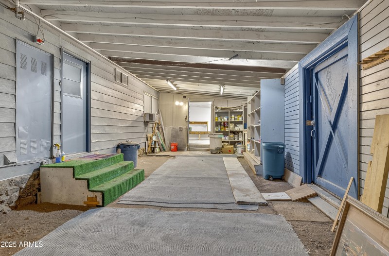 Attached Garage