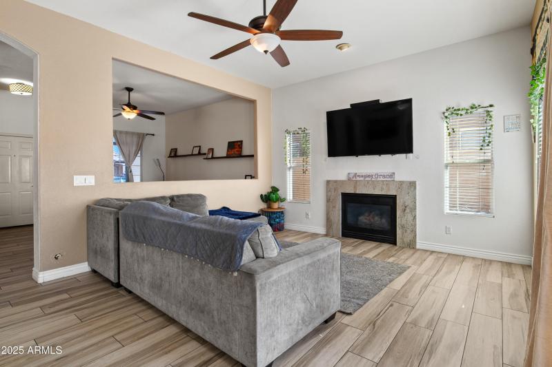 7405 W Emile Zola Ave-14