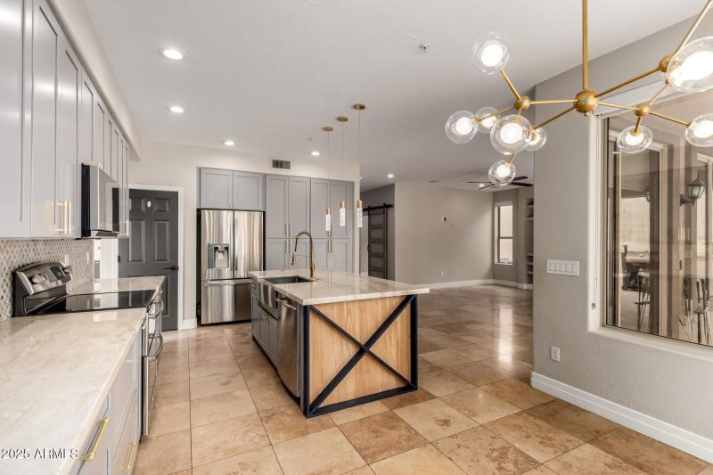 Additional Dining Area